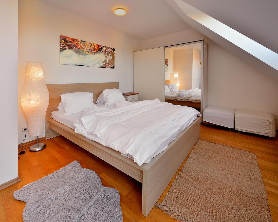 Twin City Rooftop By Ambiente Bratislava Exterior foto